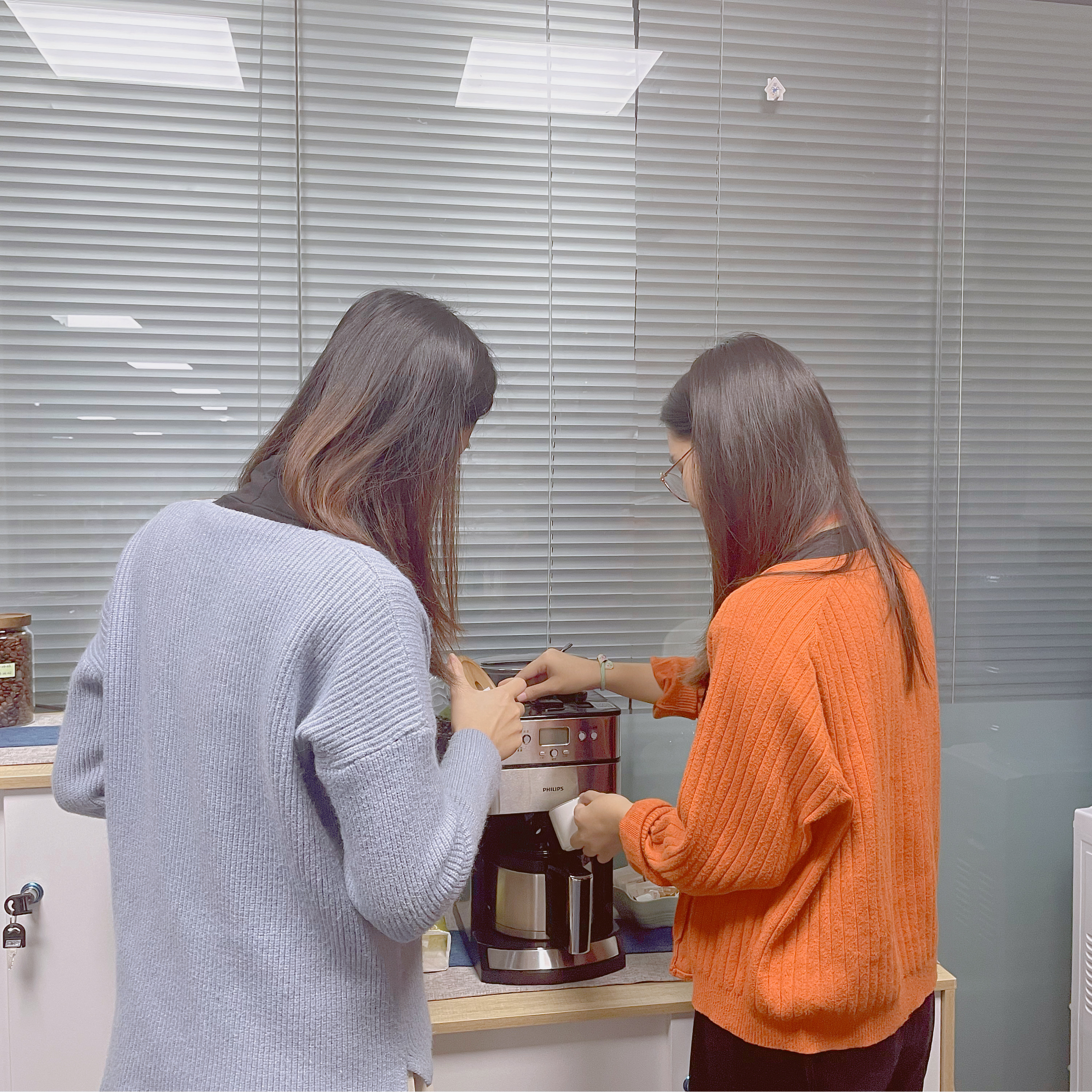 嚴冬初來，仍有心靈處溫暖——記匯利達國際貨運代理感恩節