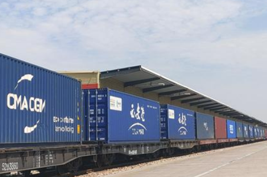 2022上半年國際貨運大數據盤點：中歐班列“跑”出新成績，6月份以來上海港集裝箱日均吞吐量為12.58萬標箱，等；